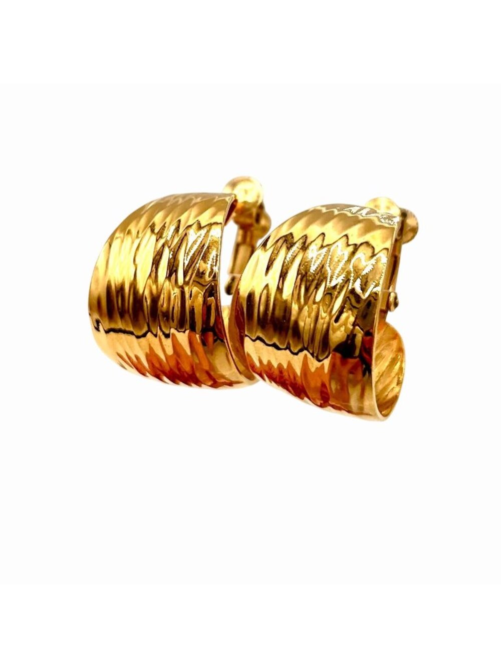 VINTAGE NAPIER GOLD TONE TEXTURED WIDE HOOP CLIP SCREW ON EARRINGS